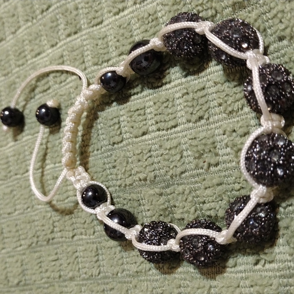 Beaded bracelet, Black Pave CZ beads with Black beads with adjustable macrame. - Picture 2 of 4